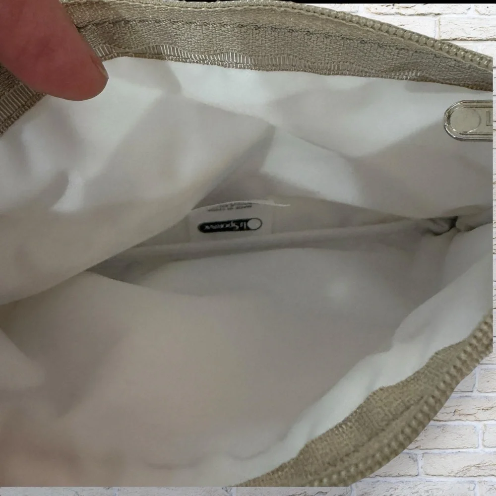 Lesportsac Cosmetic Bag / Pouch / Clutch / Makeup * EUC